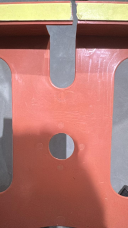 Porta Documentos Laranja Ral - Largura = 263MM - Altura = 235MM - Profundidade = 30MM ( Apenas Um QuebraDINho no Meio )